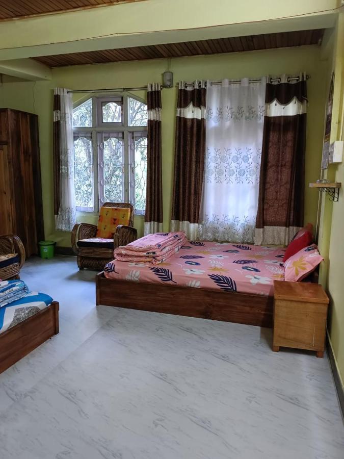 Anna Homestay Dirāng Buitenkant foto