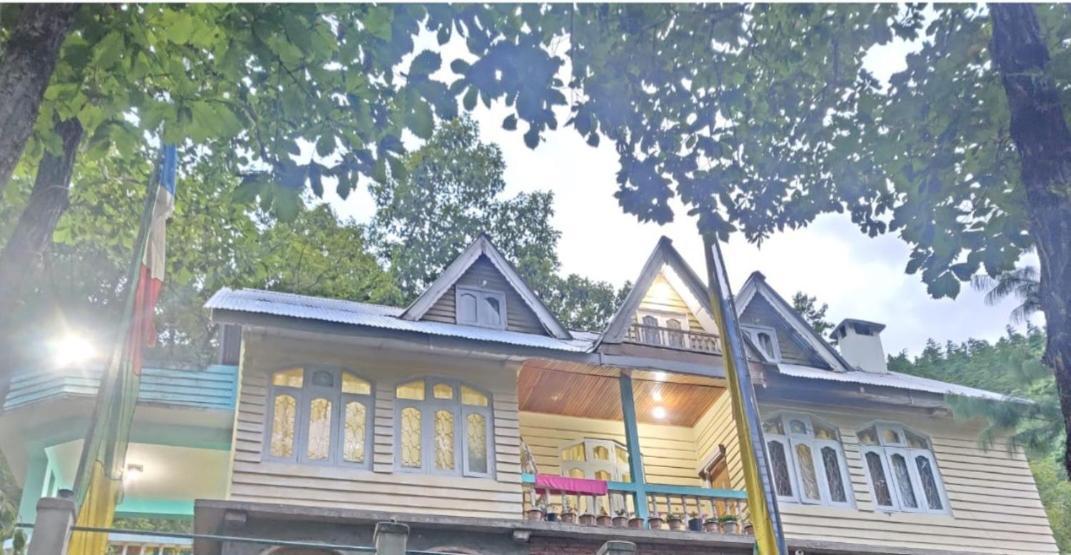 Anna Homestay Dirāng Buitenkant foto
