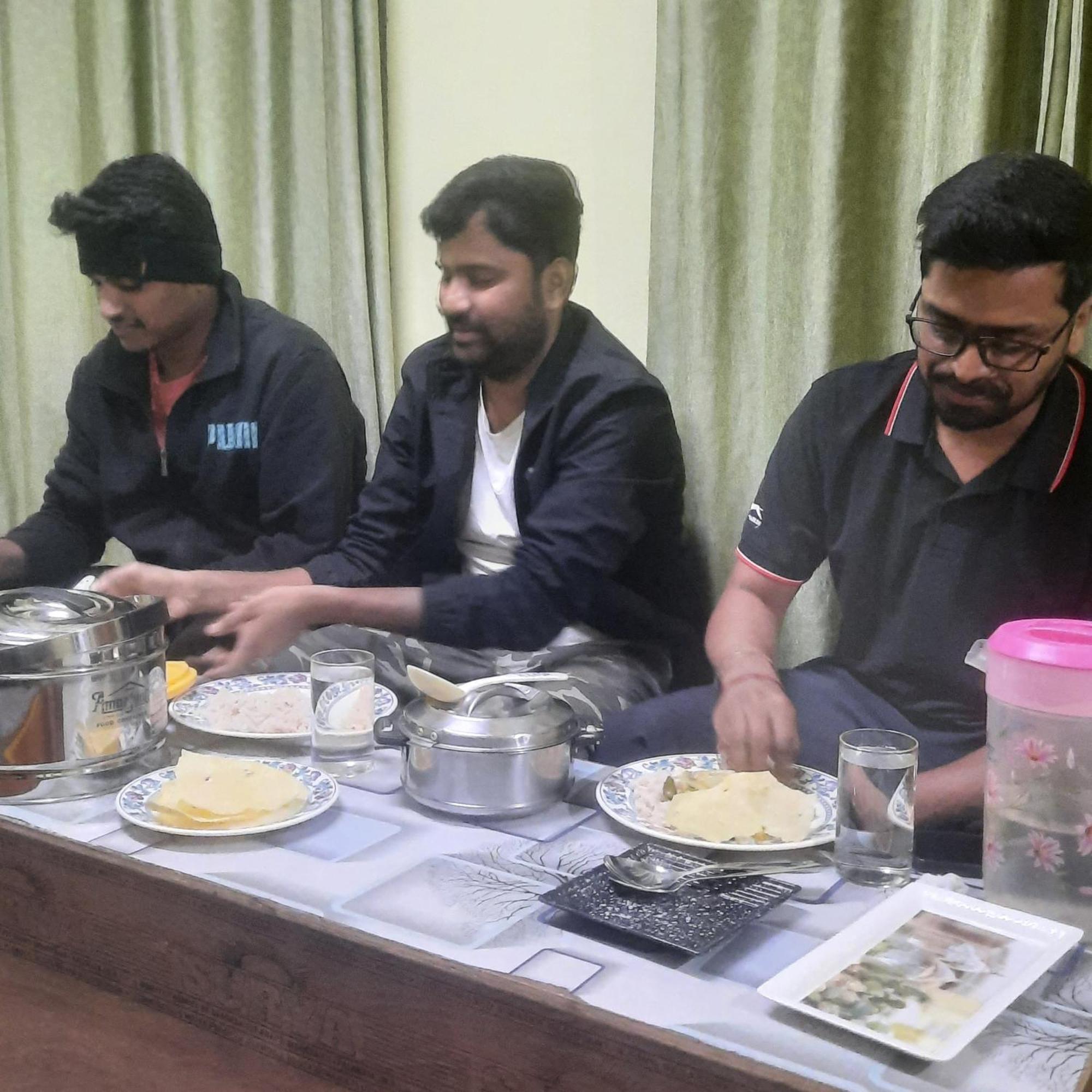 Anna Homestay Dirāng Buitenkant foto